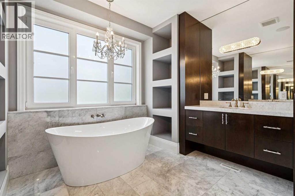 Single Family House for Sale in  Baldwin Crescent SW Bel-Aire Calgary 