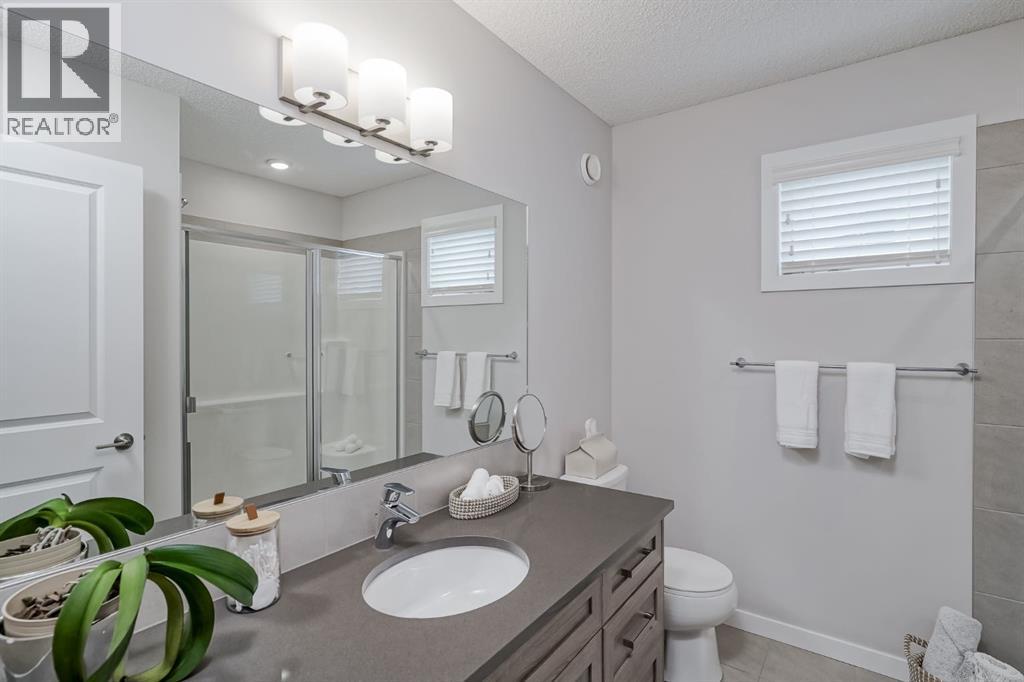 Single Family House for Sale in  Nolancrest Gate NW Nolan Hill Calgary 