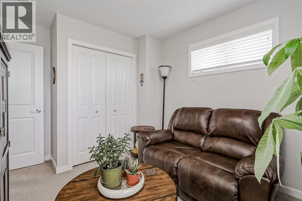 Single Family House for Sale in  Nolancrest Gate NW Nolan Hill Calgary 