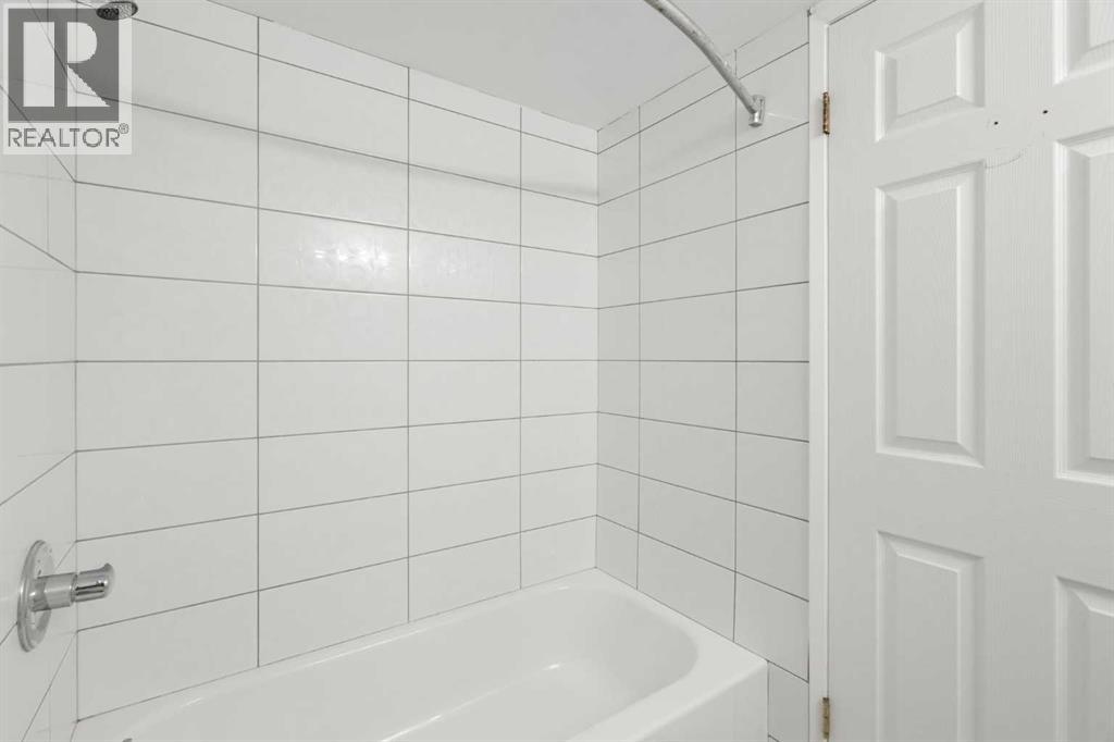 Single Family House for Sale in    Avenue NW Sunnyside Calgary 