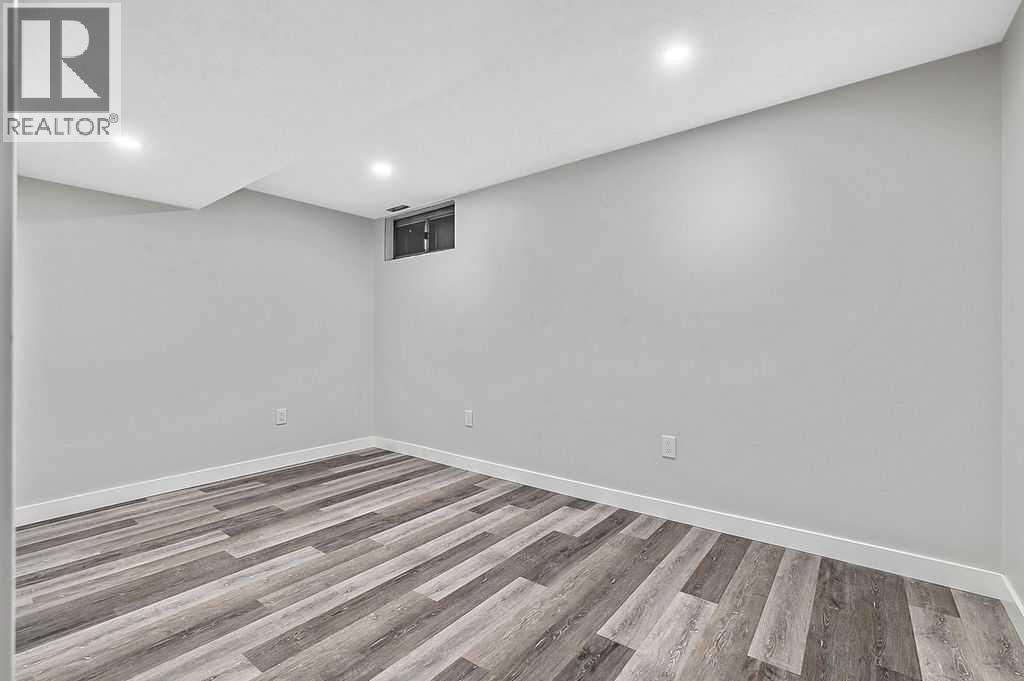 Single Family House for Sale in  Castlebrook Road NE Castleridge Calgary 