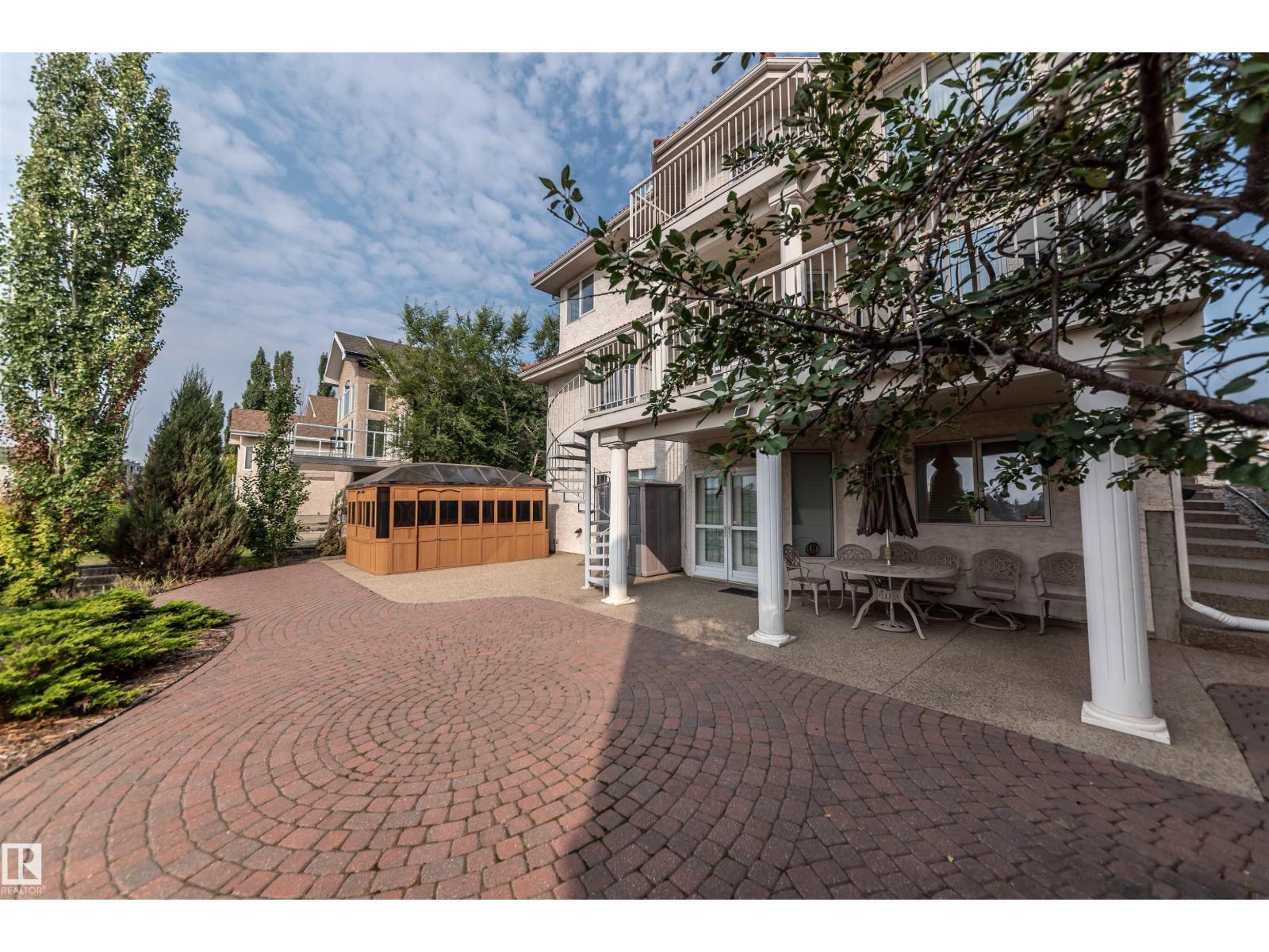 13527 158 AV NW, Edmonton