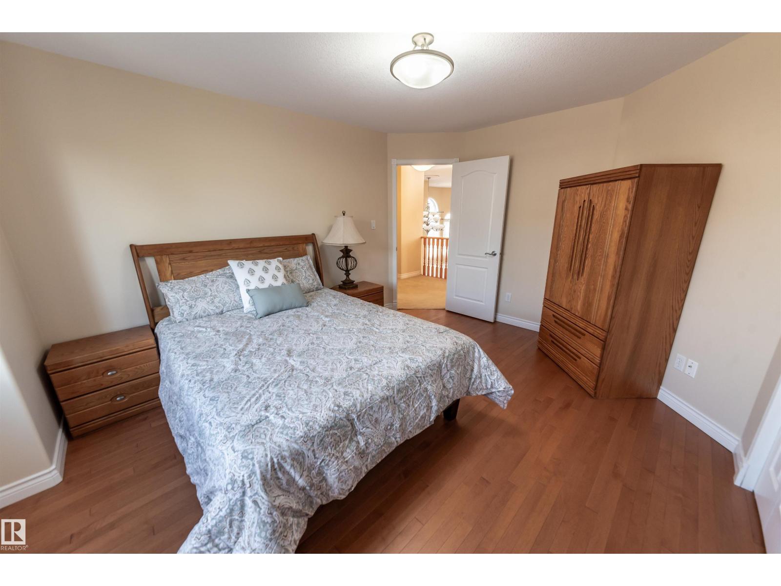 13527 158 AV NW, Edmonton