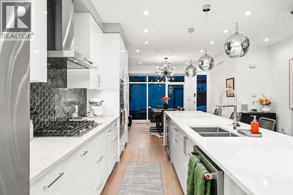 Single Family House for Sale in  A Street SW Richmond Calgary 