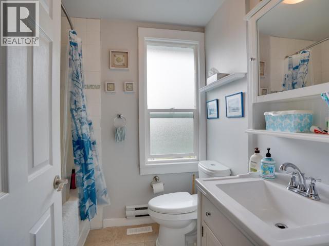 6577 KING AVE, Powell River