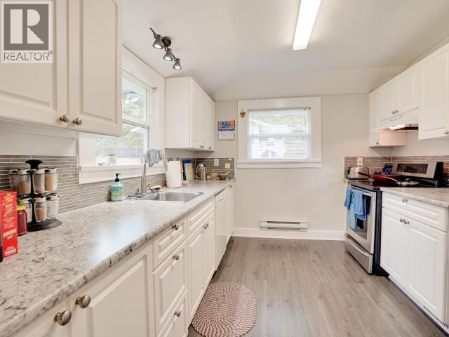 6577 KING AVE, Powell River