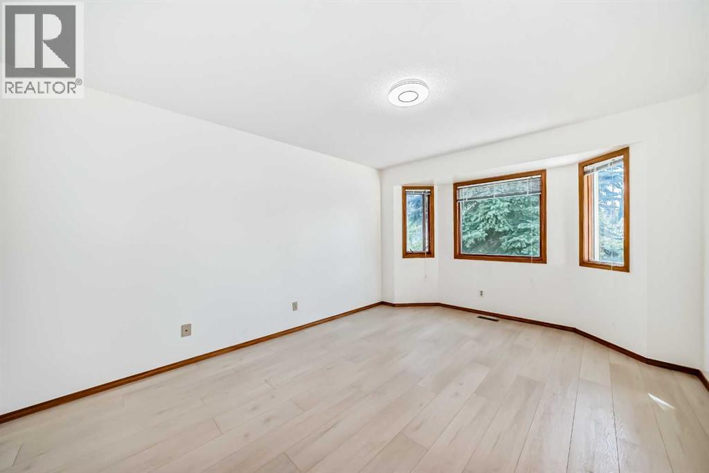 Single Family House Bungalow for Sale in  SHAWINIGAN Drive SW Shawnessy Calgary 