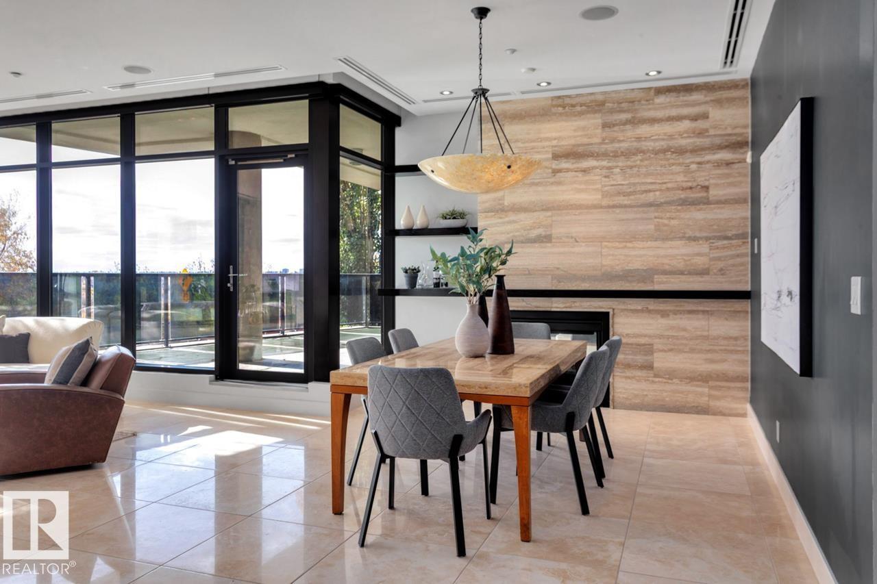 #101 11930 100 AV NW, Edmonton