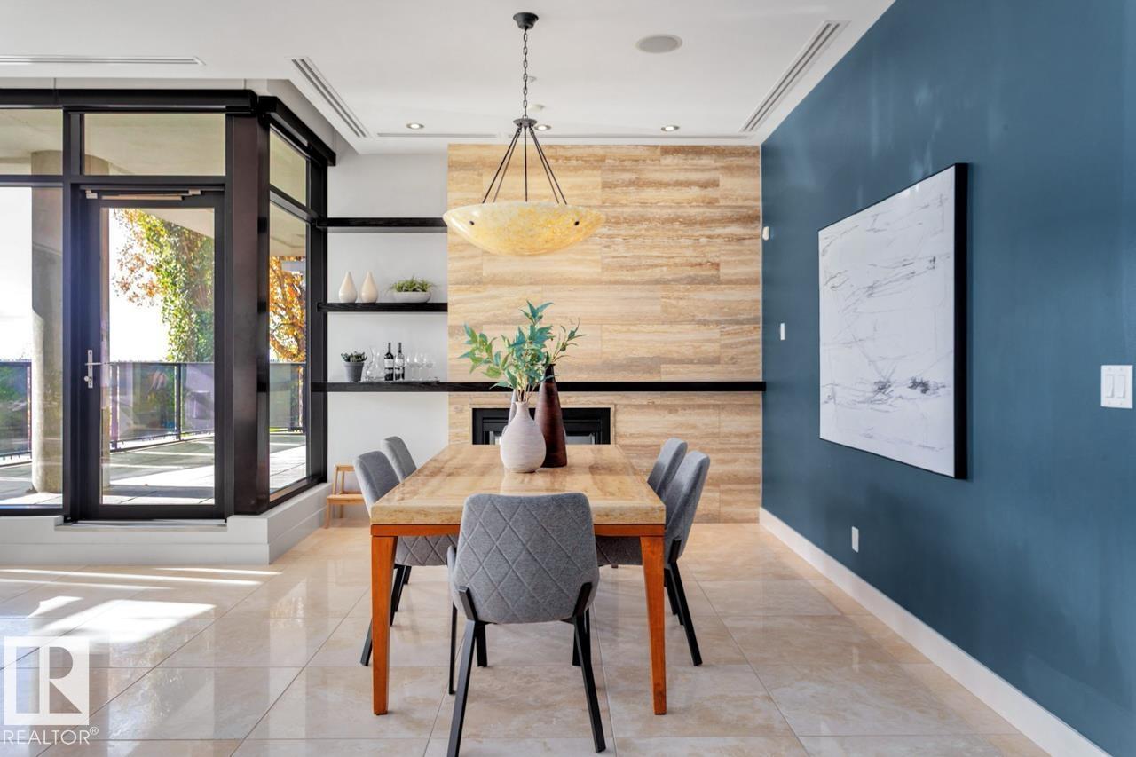 #101 11930 100 AV NW, Edmonton