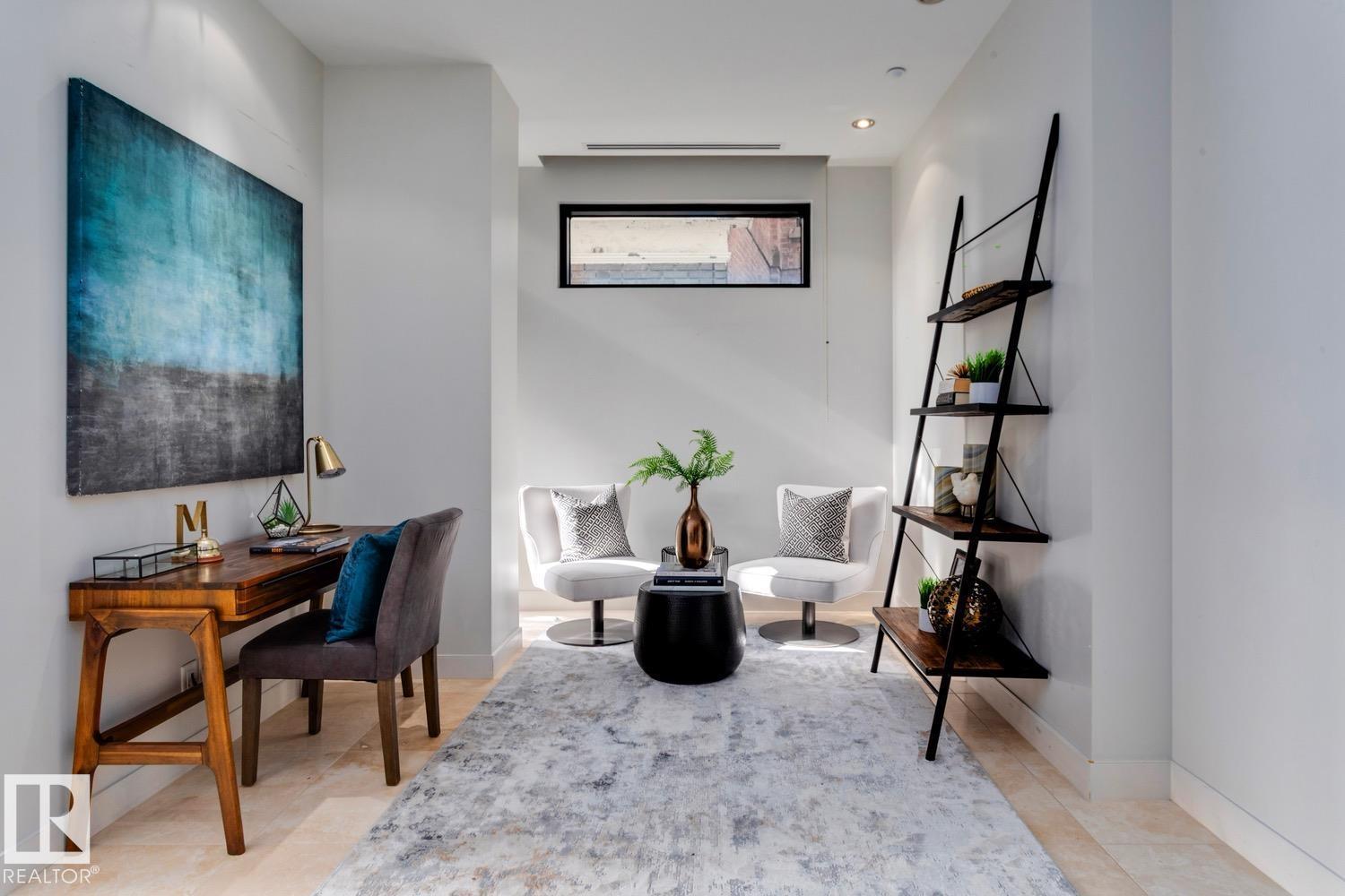 #101 11930 100 AV NW, Edmonton