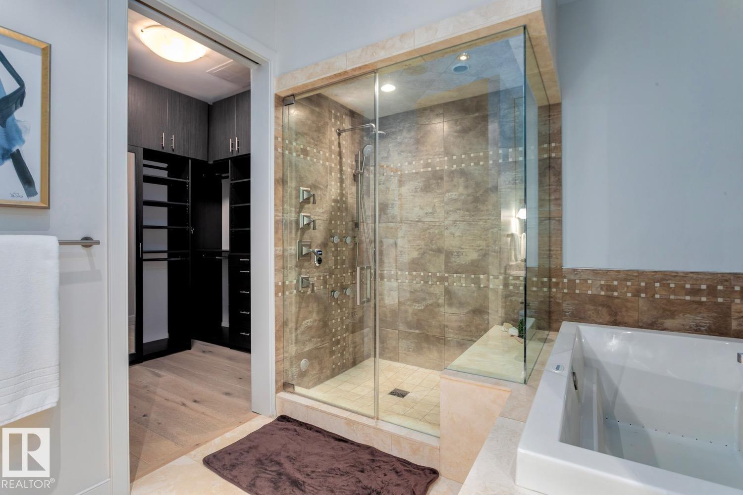 #101 11930 100 AV NW, Edmonton