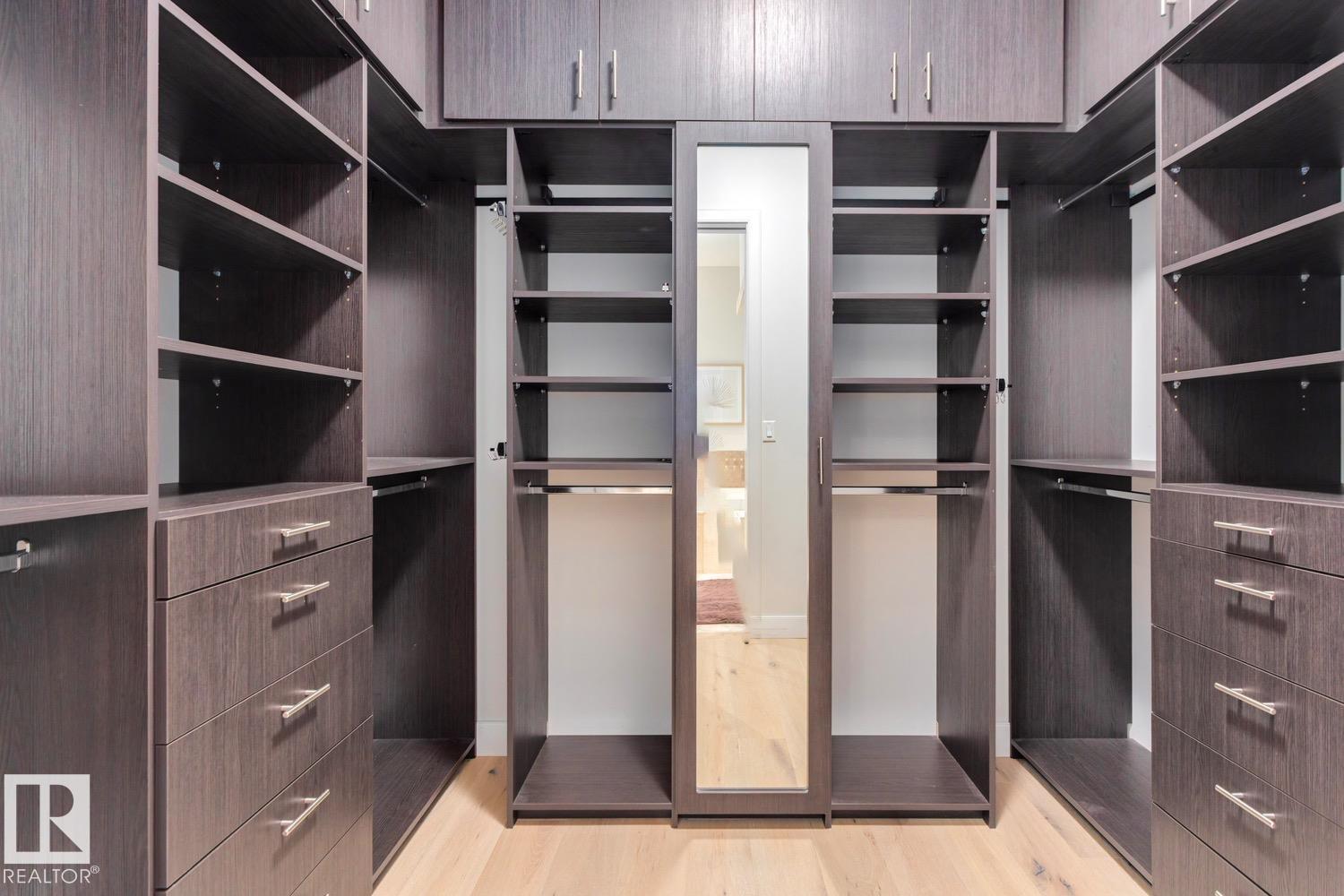 #101 11930 100 AV NW, Edmonton