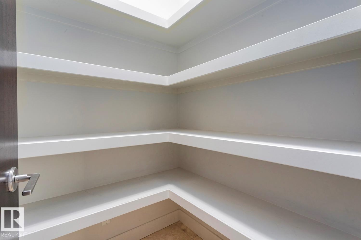 #101 11930 100 AV NW, Edmonton