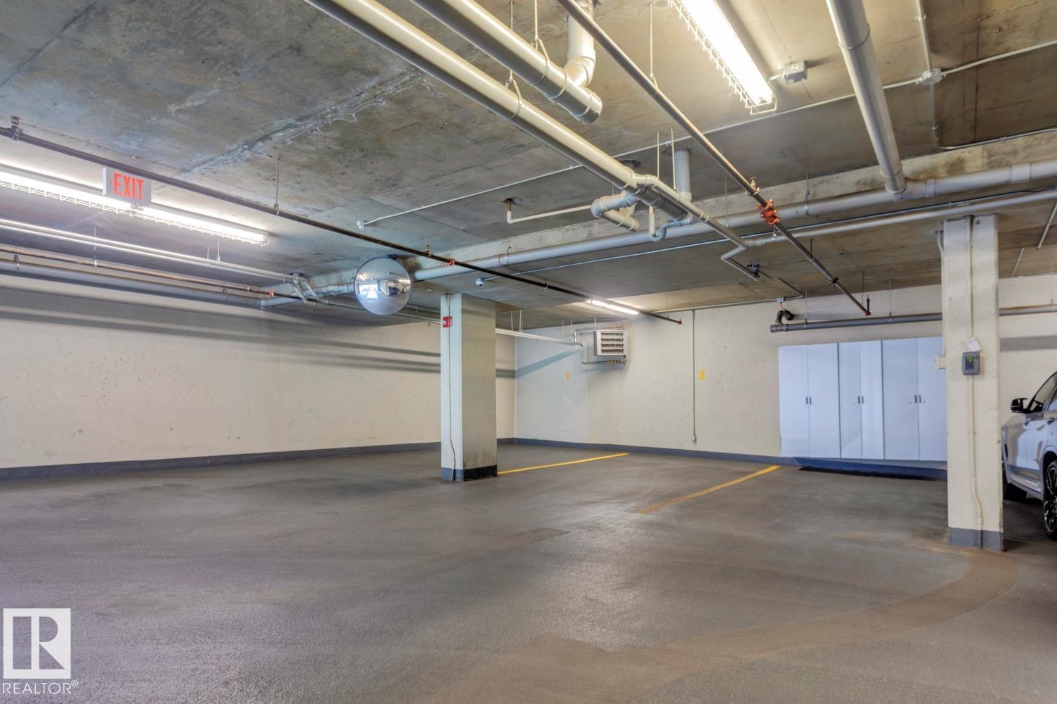 #101 11930 100 AV NW, Edmonton