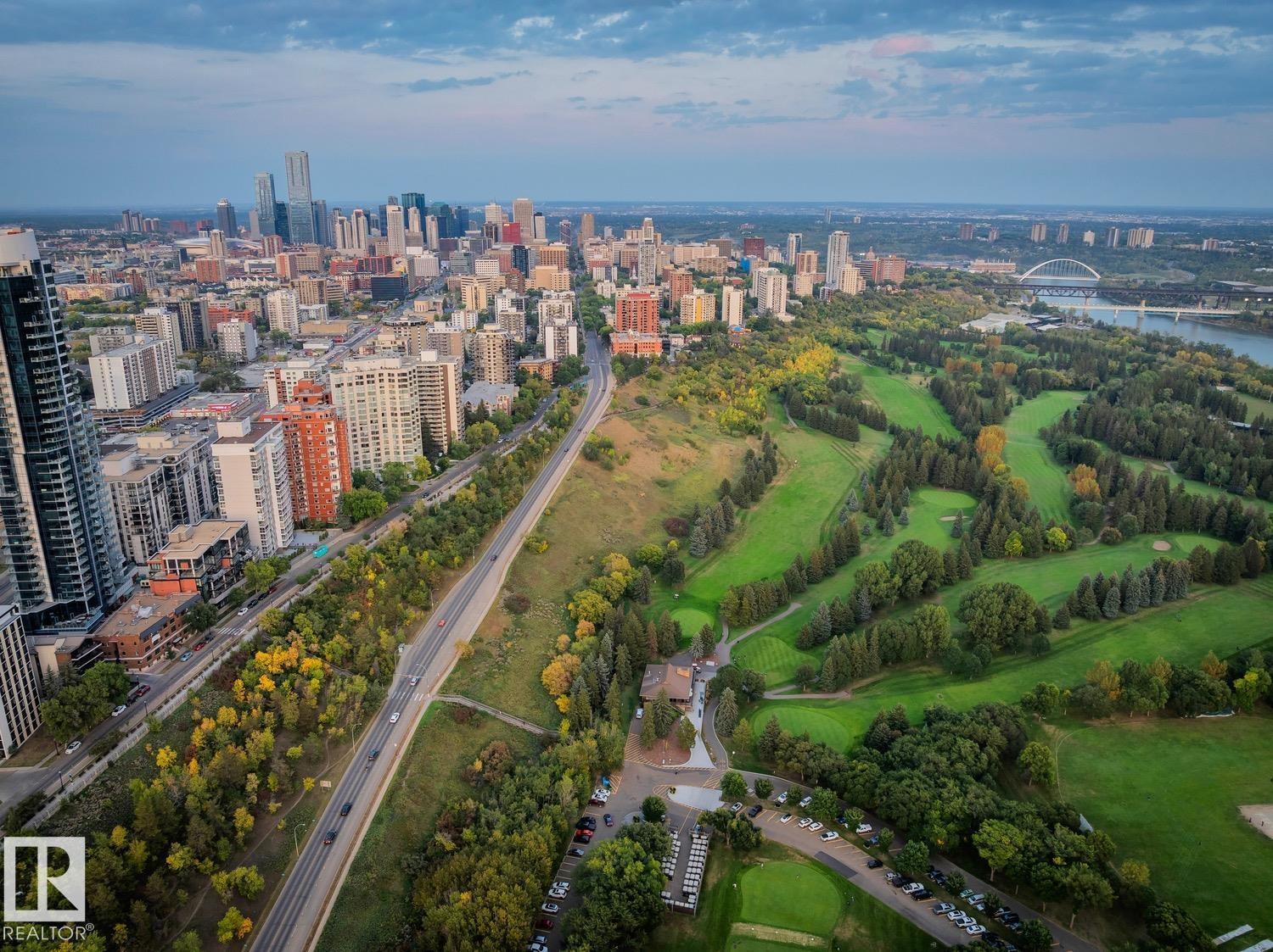 #101 11930 100 AV NW, Edmonton