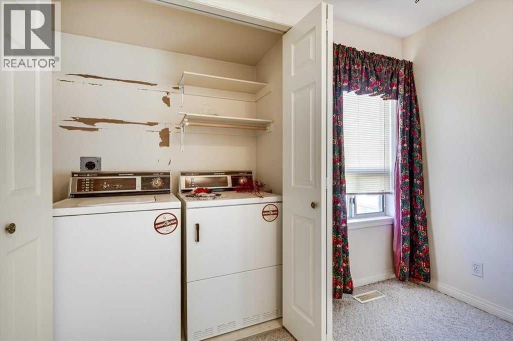 4606 55 Avenue, Lacombe