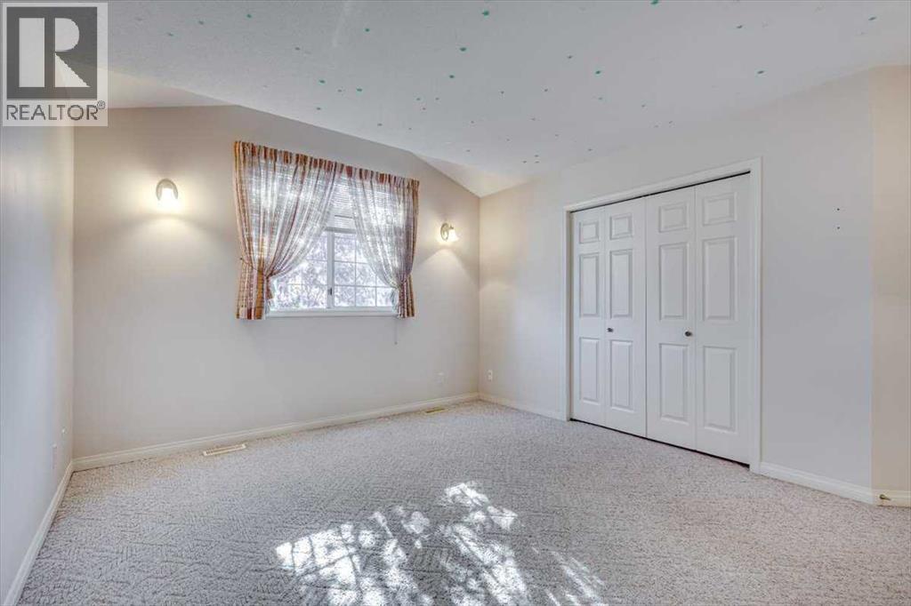 4606 55 Avenue, Lacombe