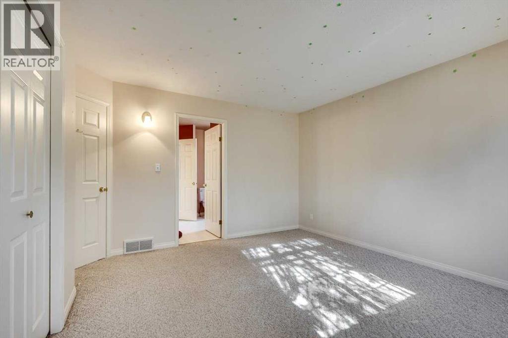 4606 55 Avenue, Lacombe