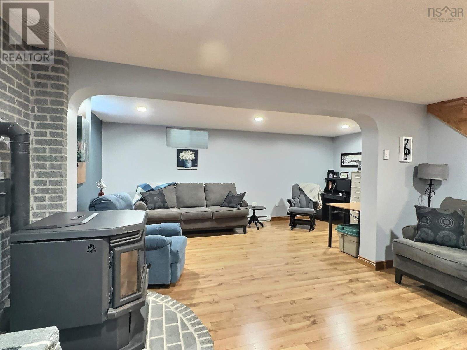 Property 13 of 21 of 12779 2 Highway