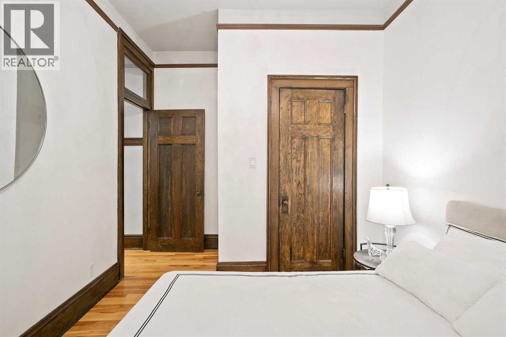 Single Family House for Sale in    Avenue SW Lower Mount Royal Calgary 