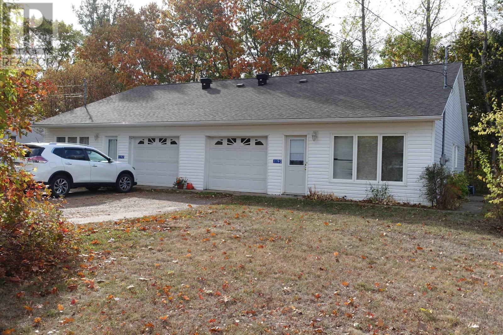 Property photo of 1190-1192 Maple Street