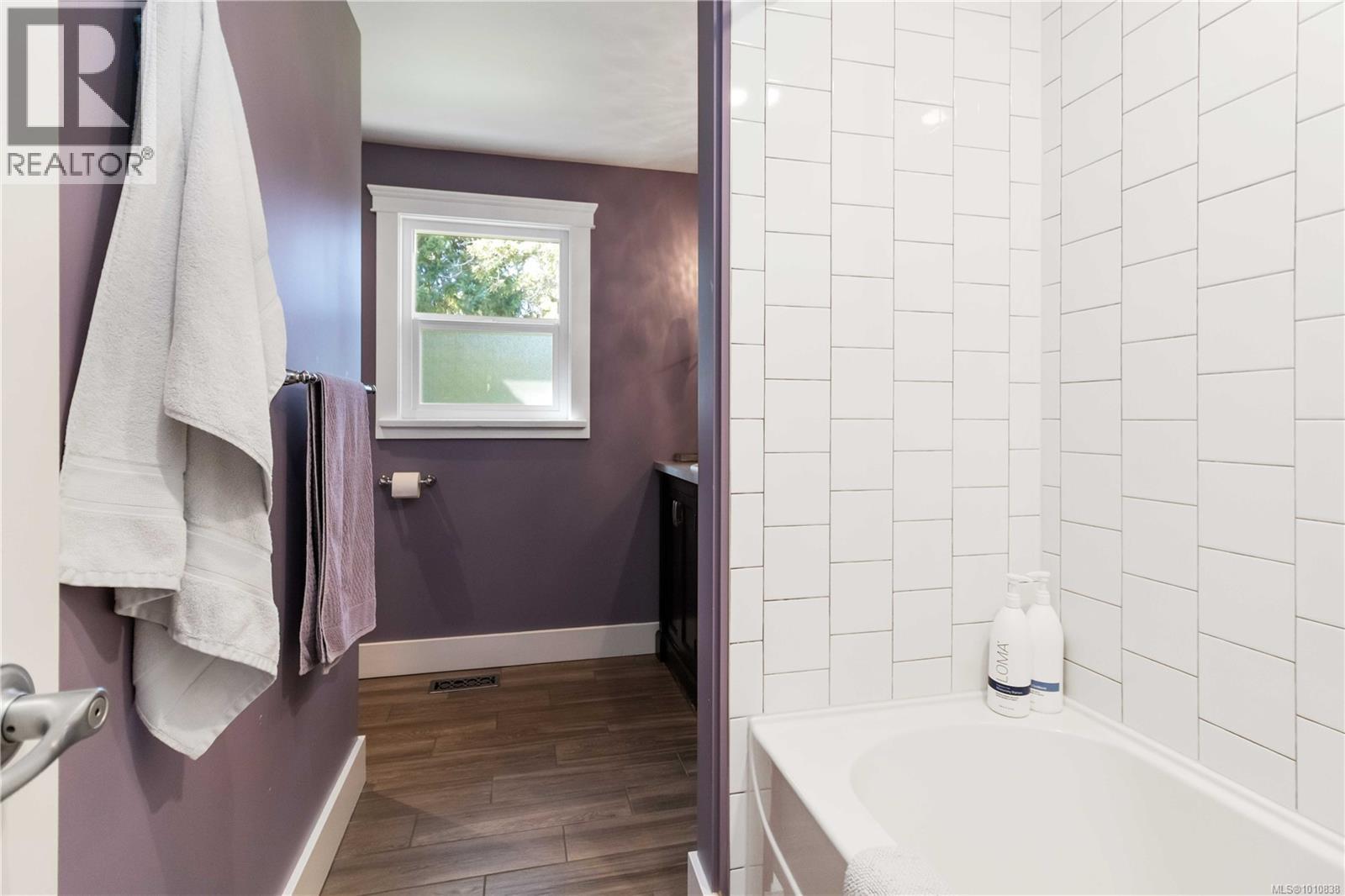  3854 Ascot Drive, Saanich