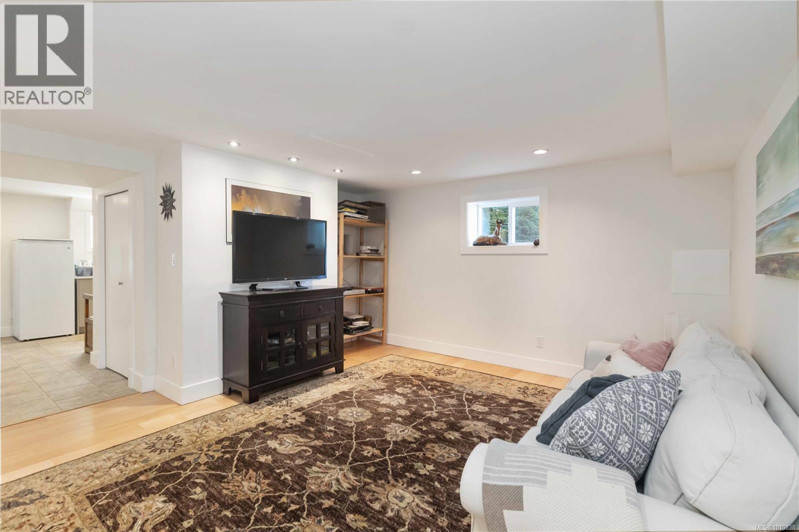  3854 Ascot Drive, Saanich