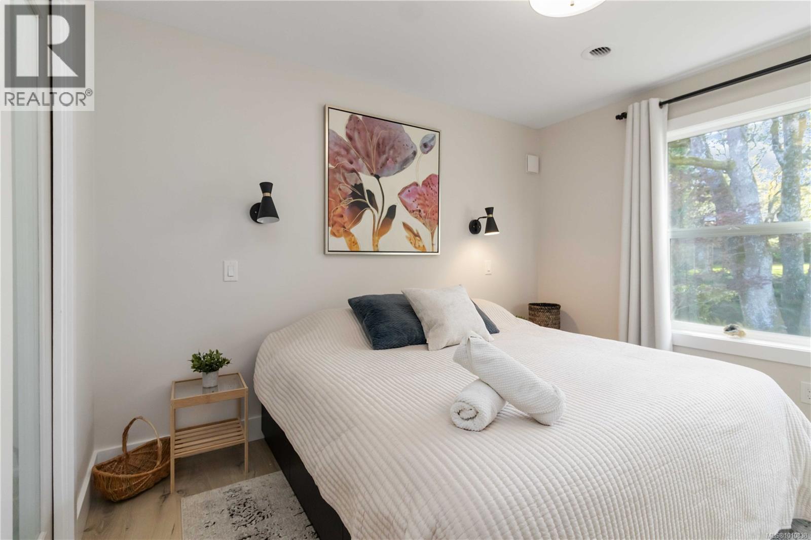  3854 Ascot Drive, Saanich