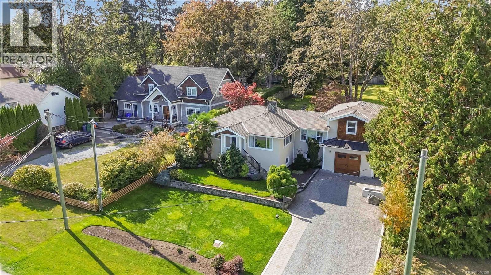  3854 Ascot Drive, Saanich