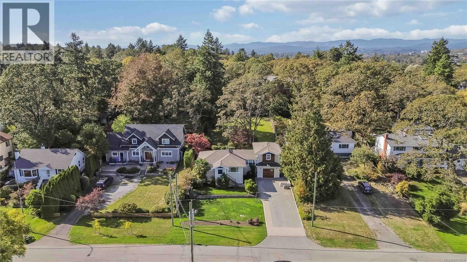 3854 Ascot Drive, Saanich