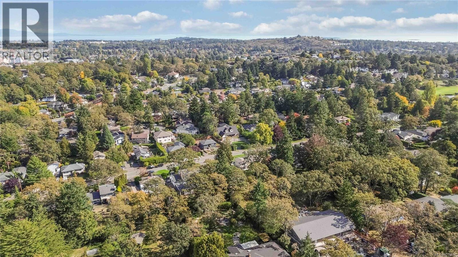  3854 Ascot Drive, Saanich