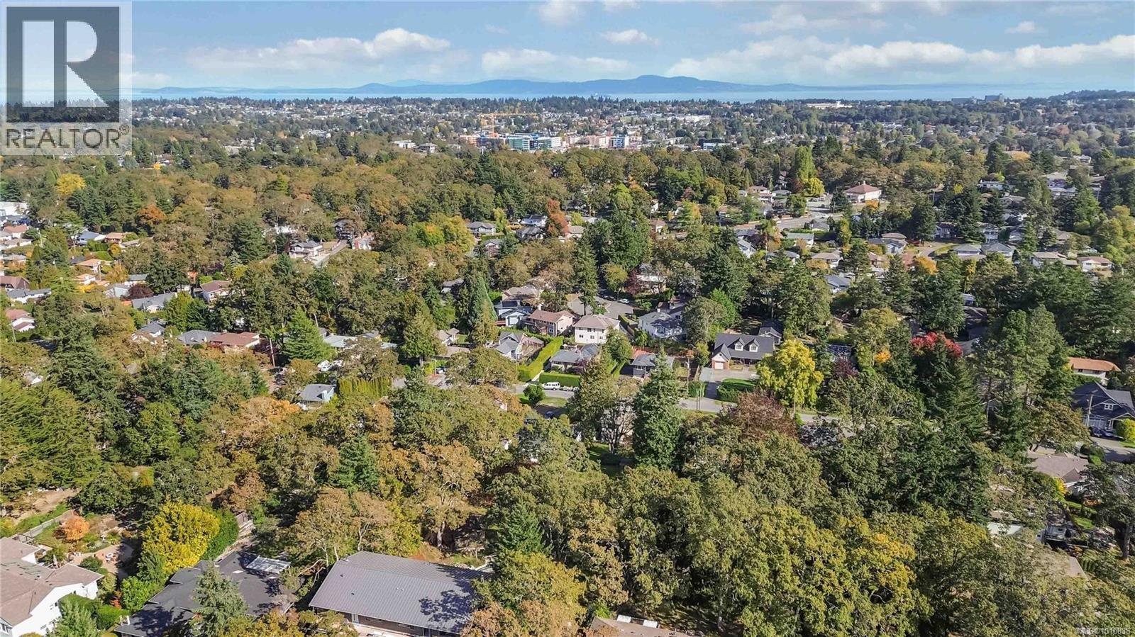  3854 Ascot Drive, Saanich