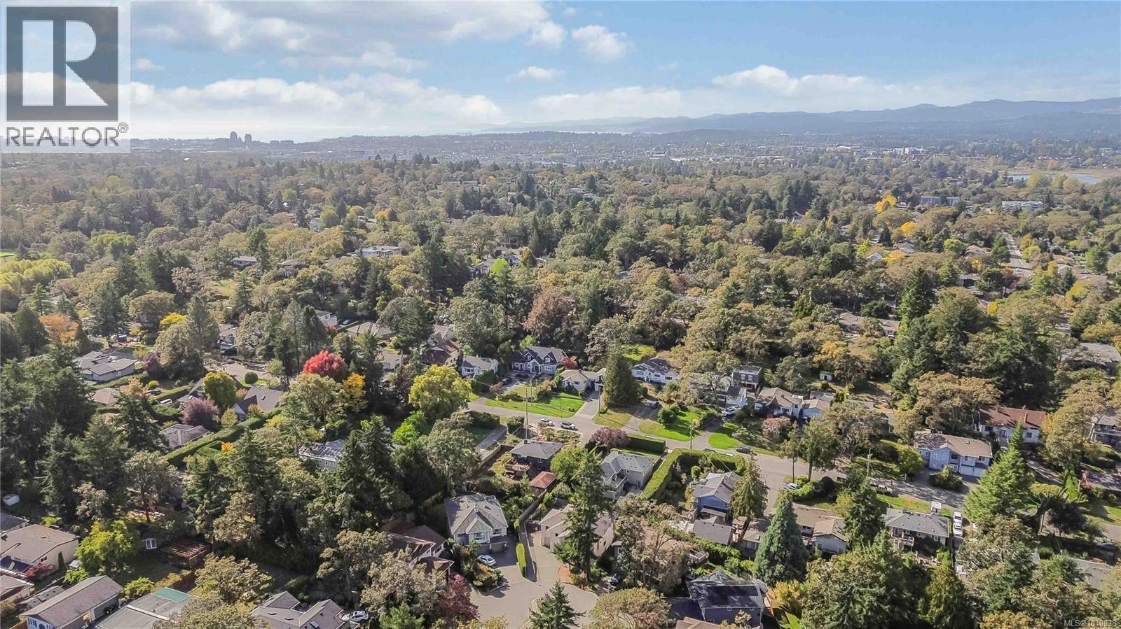  3854 Ascot Drive, Saanich