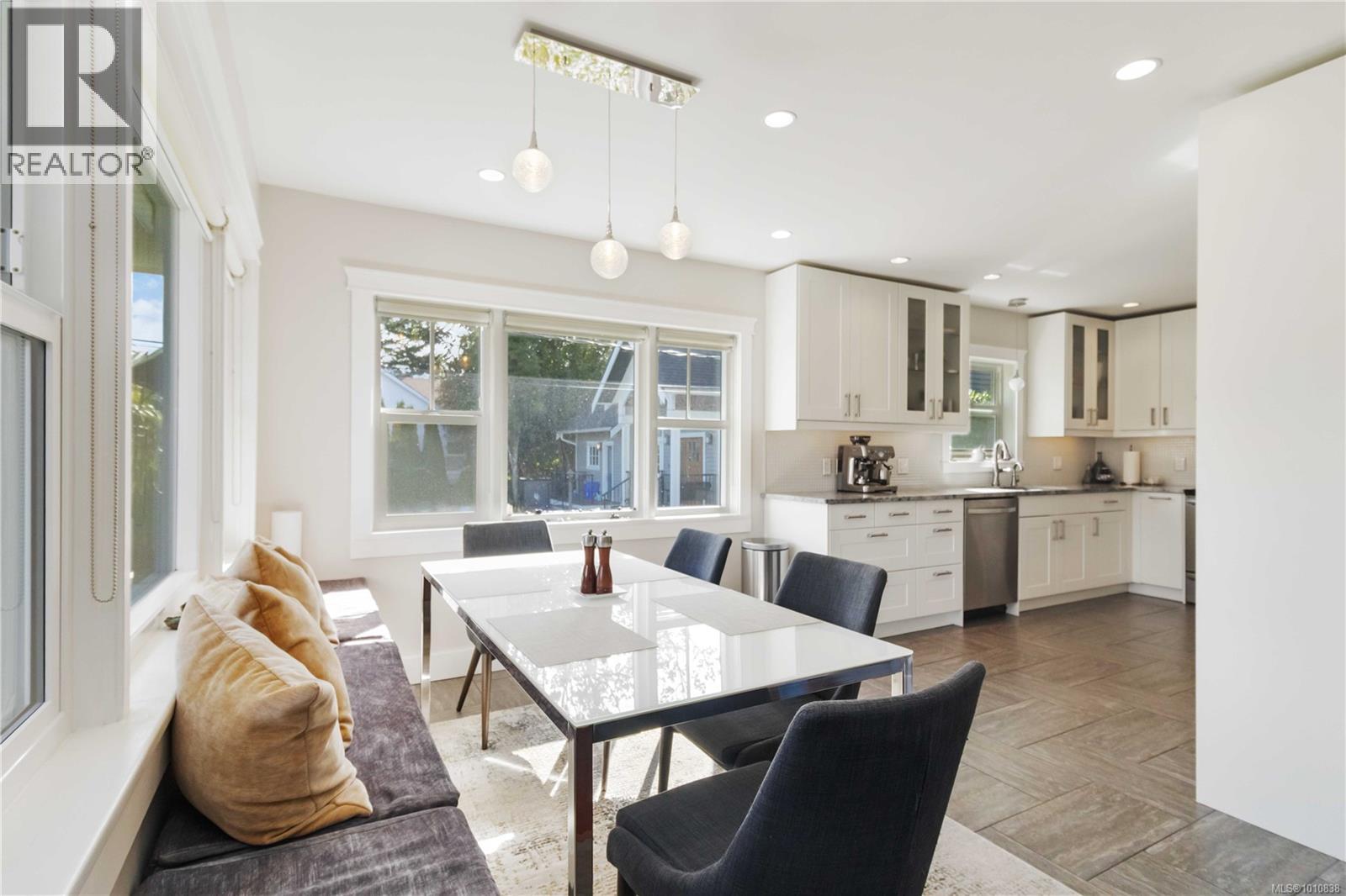  3854 Ascot Drive, Saanich