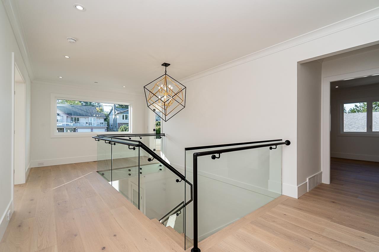 1232 PARKER STREET, White Rock