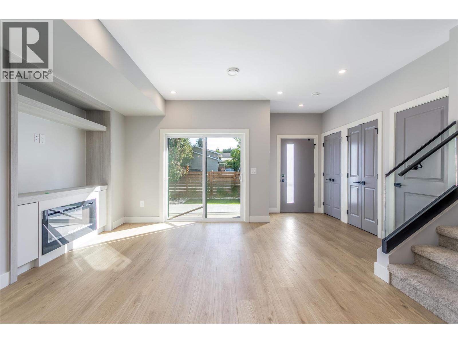 2 1916 Ethel Street, Kelowna