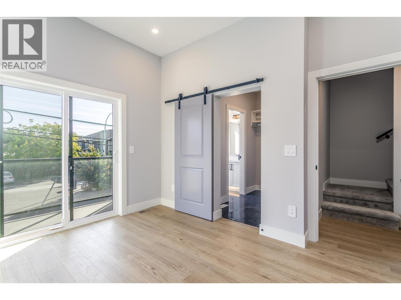 2 1916 Ethel Street, Kelowna