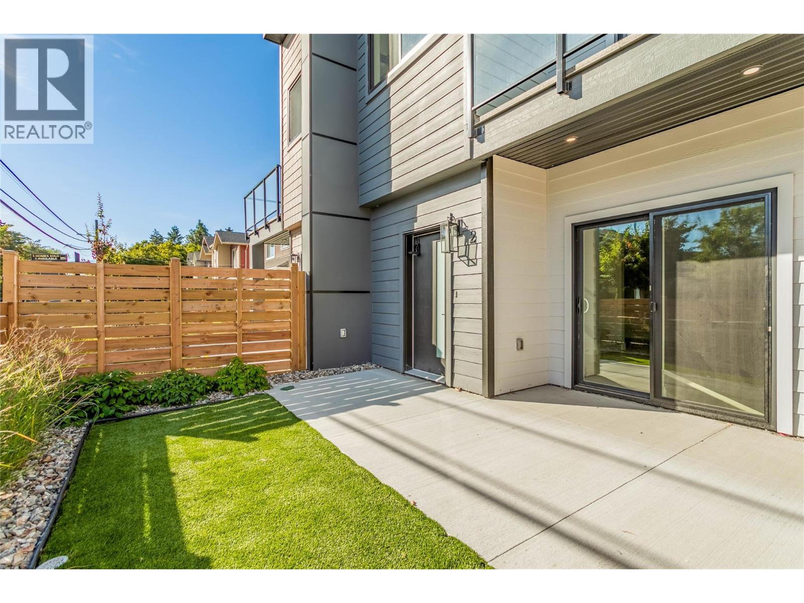 2 1916 Ethel Street, Kelowna