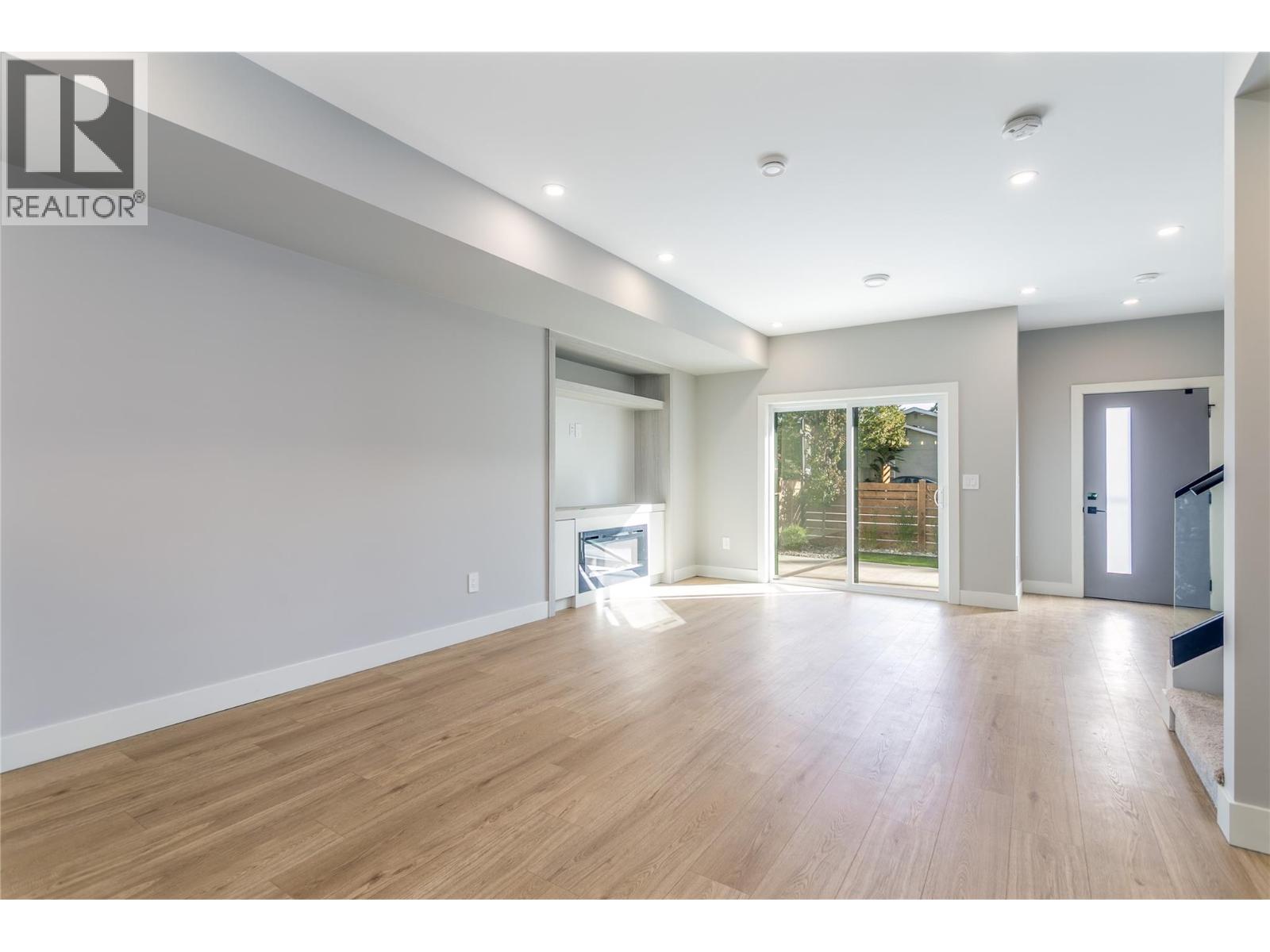 2 1916 Ethel Street, Kelowna