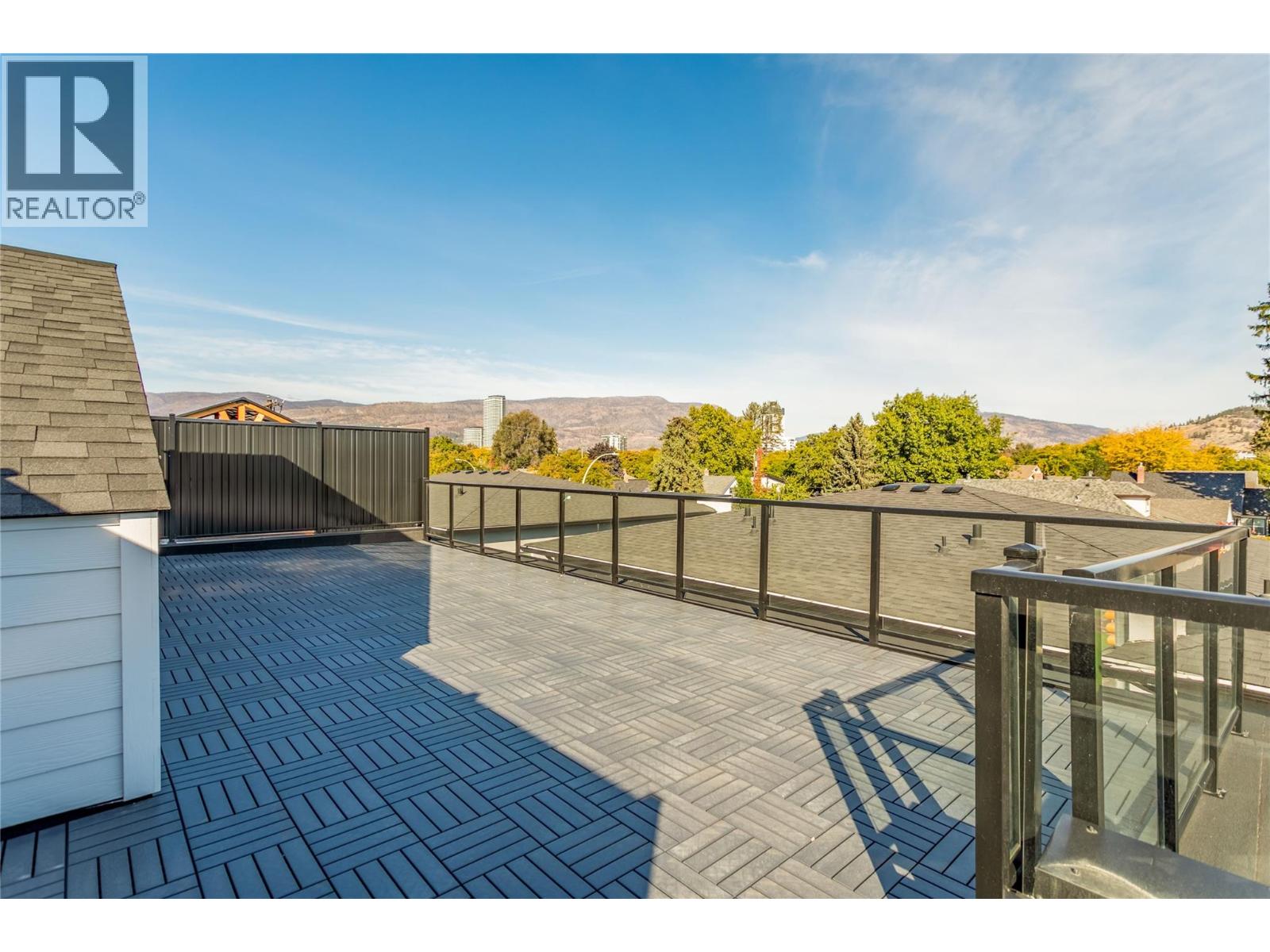 2 1916 Ethel Street, Kelowna