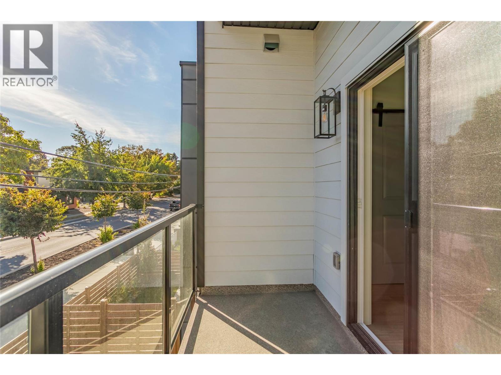 2 1916 Ethel Street, Kelowna