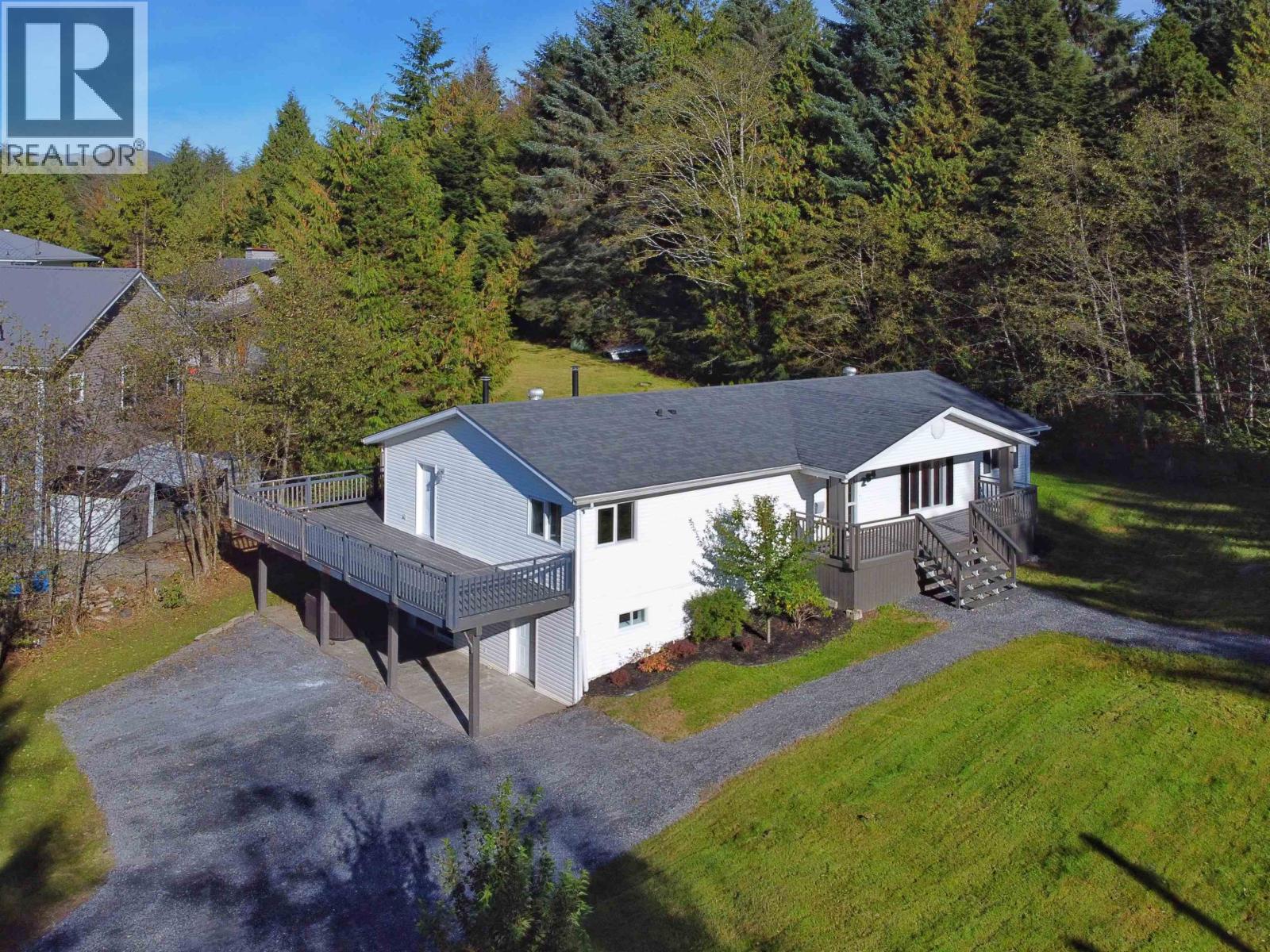 284 HILLCREST Avenue