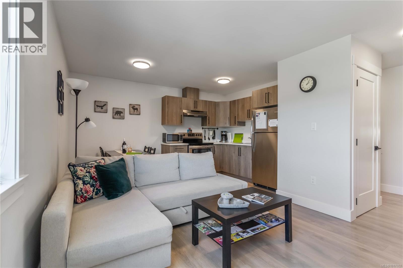 2512 West Trail Court, Sooke