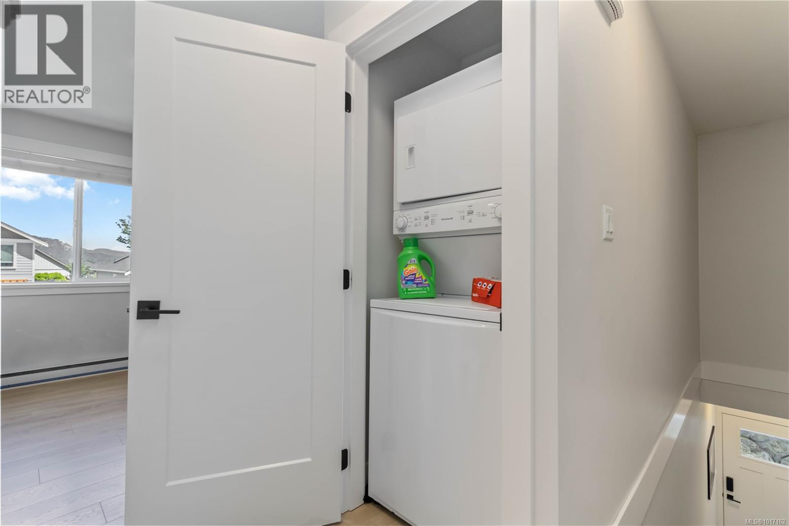  2512 West Trail Court, Sooke