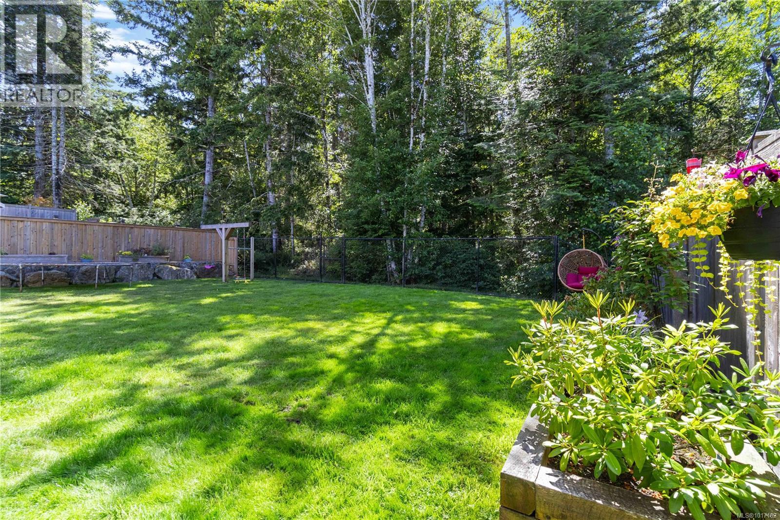  2512 West Trail Court, Sooke