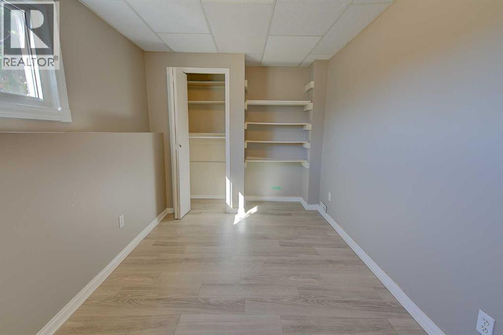 Single Family House Bungalow for Sale in   Avenue Glendale Red Deer 