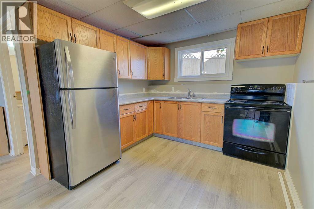 Single Family House Bungalow for Sale in   Avenue Glendale Red Deer 