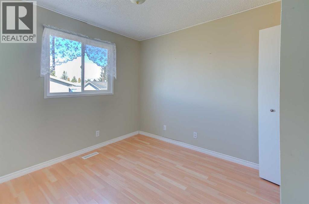 Single Family House Bungalow for Sale in   Avenue Glendale Red Deer 