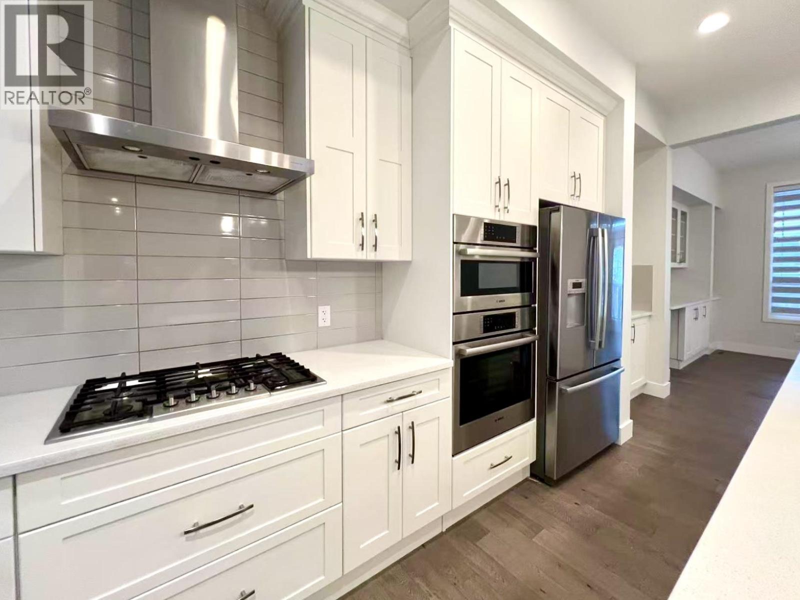 3561 SHEFFIELD AVENUE, Coquitlam