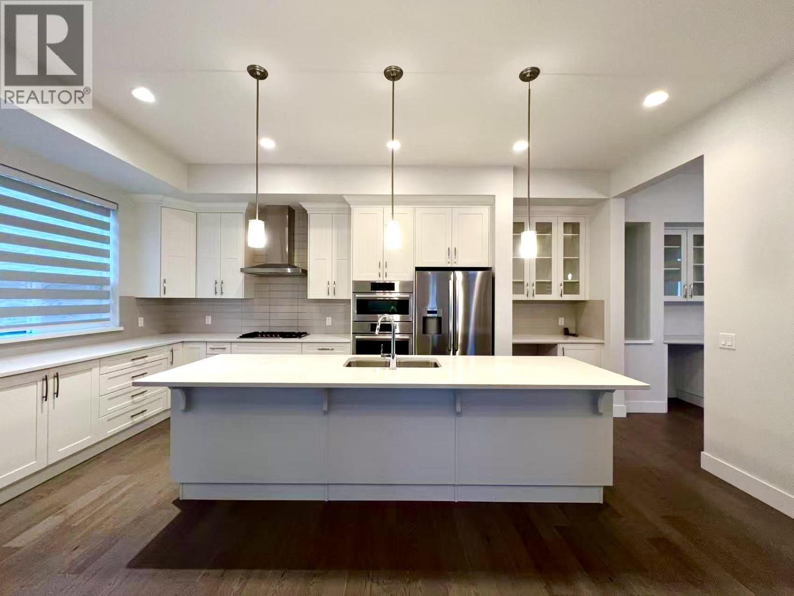 3561 SHEFFIELD AVENUE, Coquitlam